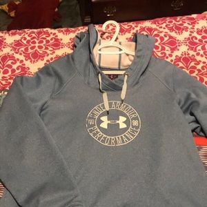 Under Armour Sweatshirt
